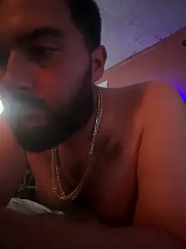 bigdickgio6923 online show from 04-24-26, 12:56