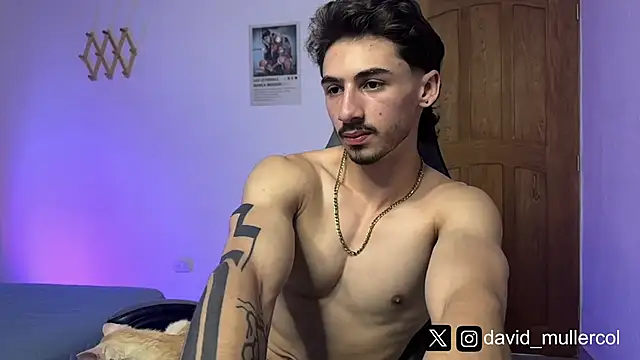 Snapshot of David_Brown18 chatting on 02-10-25, 06:35 David Brown18 online show from 02-10-25, 06:35