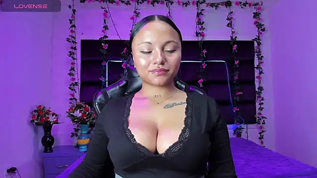 sweelanna   online show from 03-08-26, 01:00