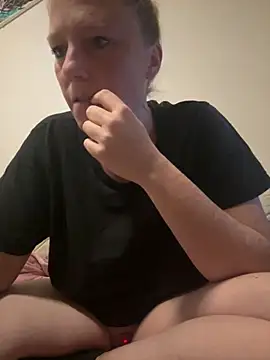 MoniqueLaFee online show from 10-19-25, 02:58