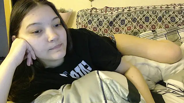 Snapshot of AlisaDevis chatting on 01-19-25, 10:06 AlisaDevis online show from 01-19-25, 10:06