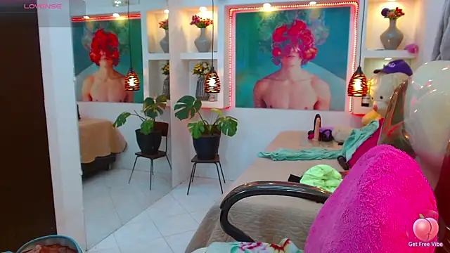 lorenapinto online show from 11-07-25, 04:39