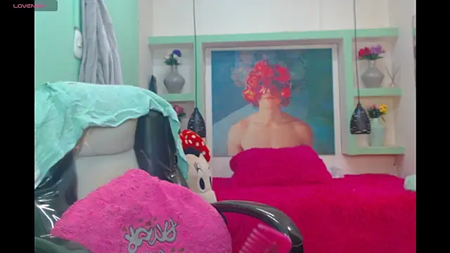 lorenapinto online show from 04-12-26, 02:59