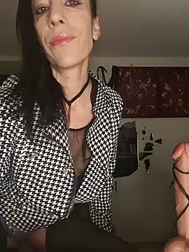 freyamoret online show from 05-03-26, 02:16