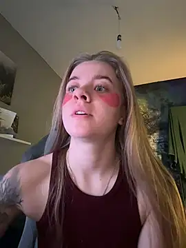 Snapshot of candy_maggie chatting on 01-10-26, 12:55 candy maggie online show from 01-10-26, 12:55