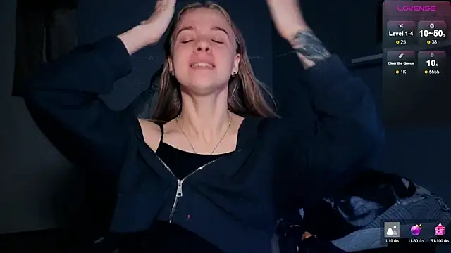 Snapshot of candy_maggie chatting on 11-04-25, 06:01 candy maggie online show from 11-04-25, 06:01