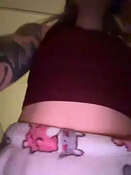 Snapshot of candy_maggie chatting on 01-12-26, 04:58 candy maggie online show from 01-12-26, 04:58