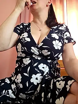 Snapshot of KristenVega chatting on 04-24-26, 11:45 KristenVega online show from 04-24-26, 11:45