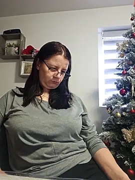 KristenVega online show from 12-04-25, 10:36