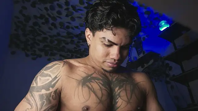Young laroi online show from 05-05-26, 05:10