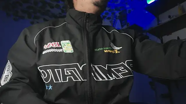 Young laroi online show from 04-30-26, 07:37