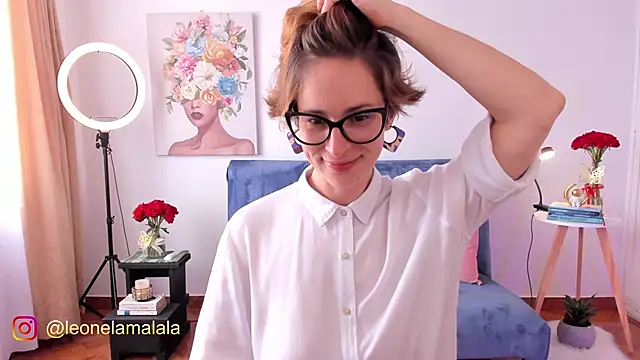 cuddlingbunny online show from 10-05-25, 03:58