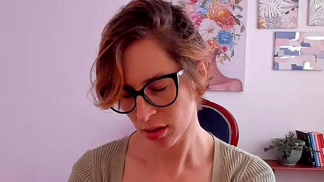 cuddlingbunny online show from 12-05-25, 05:22