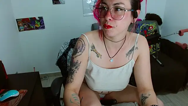Snapshot of natasha_laulau chatting on 07-14-26, 02:05 natasha laulau online show from 07-14-26, 02:05