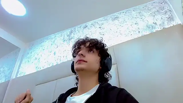 Sr BonnyEthan online show from 02-28-26, 01:00