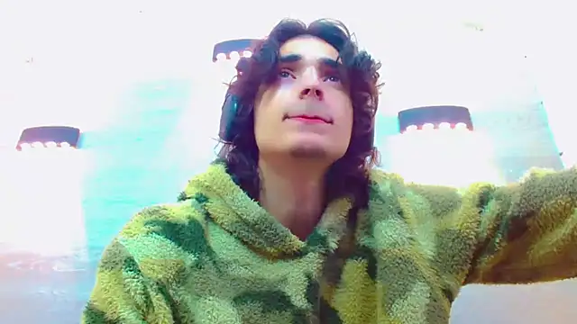 Sr BonnyEthan online show from 11-11-25, 01:39