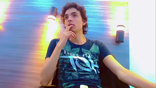 Snapshot of Sr_BonnyEthan chatting on 06-12-26, 12:58 Sr BonnyEthan online show from 06-12-26, 12:58