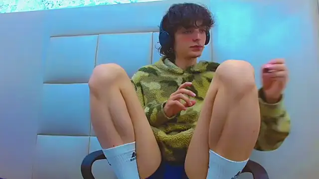 Sr BonnyEthan online show from 02-24-26, 01:01