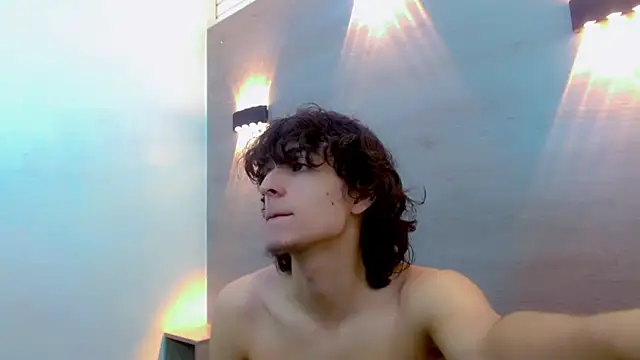 Snapshot of Sr_BonnyEthan chatting on 09-09-25, 01:42 Sr BonnyEthan online show from 09-09-25, 01:42