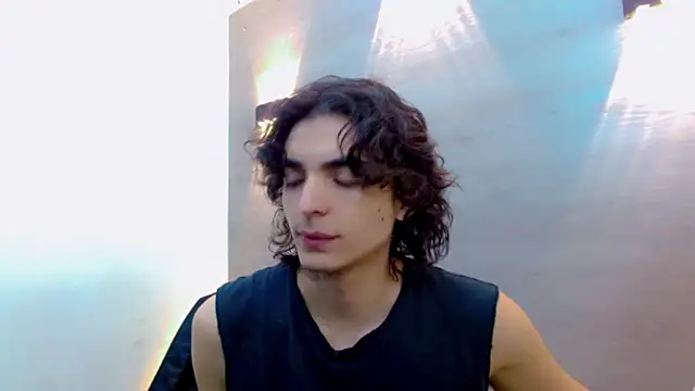 Snapshot of Sr_BonnyEthan chatting on 10-04-25, 01:45 Sr BonnyEthan online show from 10-04-25, 01:45