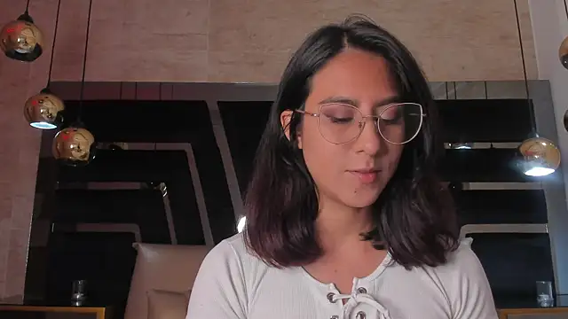 DaraBeckett online show from 10-13-25, 11:45