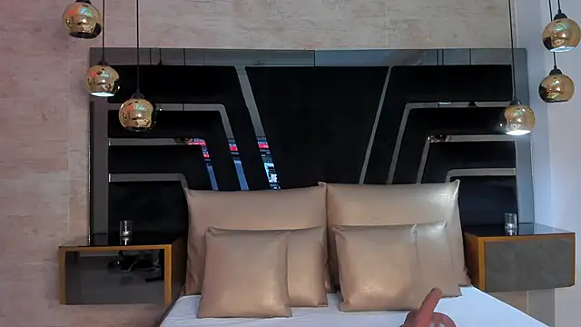 DaraBeckett online show from 09-19-25, 12:20