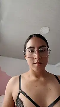 DaraBeckett online show from 05-29-26, 02:23