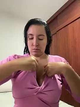 emely sexx20 online show from 05-06-26, 10:25
