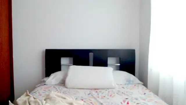 emely sexx20 online show from 09-24-25, 03:40