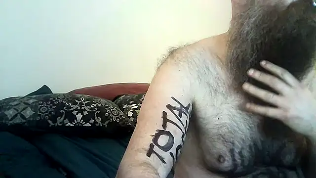 JunkieShitPig online show from 03-22-25, 08:15