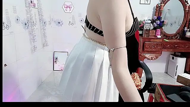 Snapshot of Lanian_99 chatting on 07-09-26, 10:42 Lanian 99 online show from 07-09-26, 10:42