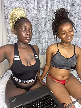 Favoritegirl1 online show from 02-13-26, 10:21