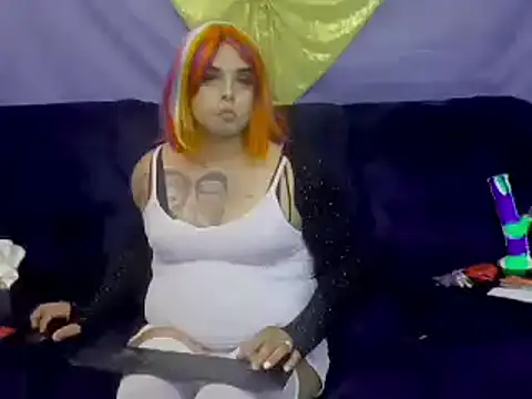 Snapshot of indica310 chatting on 01-10-25, 08:18 indica310 online show from 01-10-25, 08:18