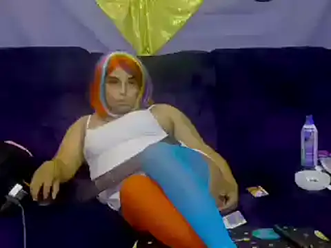 Snapshot of indica310 chatting on 01-13-25, 02:53 indica310 online show from 01-13-25, 02:53