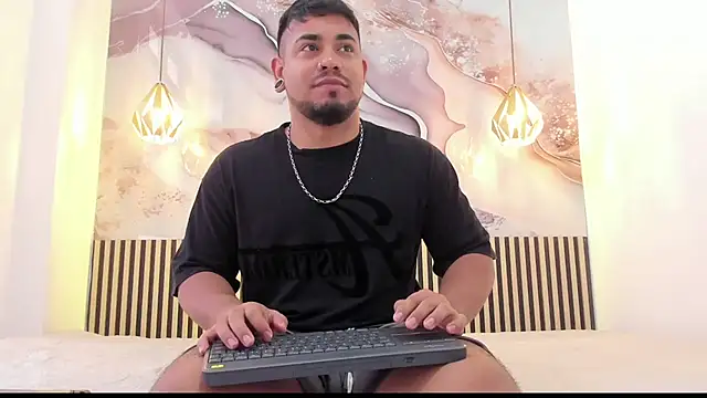 BrianMalonee online show from 10-01-25, 12:20