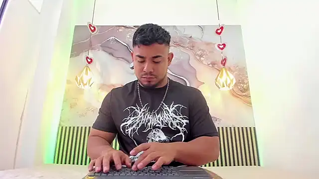 BrianMalonee online show from 04-09-26, 12:22