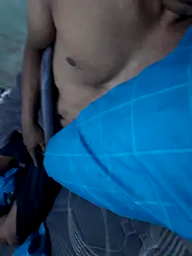 jojokom99 online show from 04-12-26, 08:28