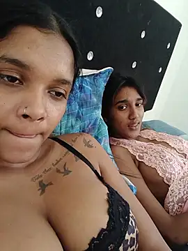 Indianqueen03 online show from 07-07-26, 12:09