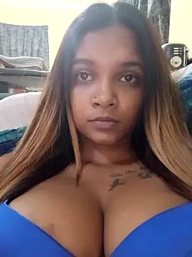 Snapshot of Indianqueen03 chatting on 11-14-25, 06:00 Indianqueen03 online show from 11-14-25, 06:00