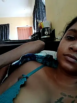 Snapshot of Indianqueen03 chatting on 02-28-26, 12:49 Indianqueen03 online show from 02-28-26, 12:49