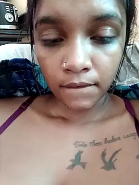 Snapshot of Indianqueen03 chatting on 02-04-26, 02:23 Indianqueen03 online show from 02-04-26, 02:23