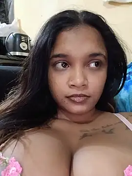 Snapshot of Indianqueen03 chatting on 06-07-26, 06:02 Indianqueen03 online show from 06-07-26, 06:02