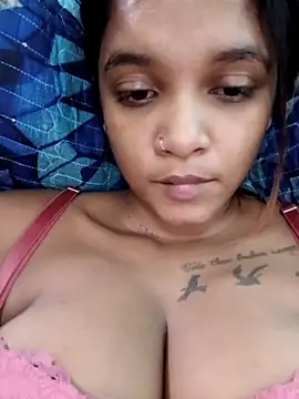 Snapshot of Indianqueen03 chatting on 11-29-25, 11:32 Indianqueen03 online show from 11-29-25, 11:32