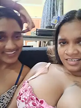 Indianqueen03 online show from 06-25-26, 06:24