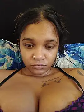 Indianqueen03 online show from 07-08-26, 10:27