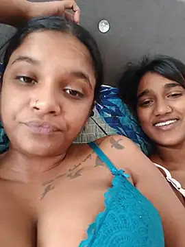 Indianqueen03 online show from 07-23-26, 10:45