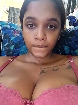 Snapshot of Indianqueen03 chatting on 11-16-25, 05:39 Indianqueen03 online show from 11-16-25, 05:39