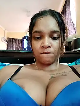 Snapshot of Indianqueen03 chatting on 11-07-25, 09:03 Indianqueen03 online show from 11-07-25, 09:03