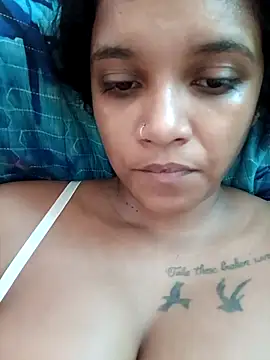 Indianqueen03 online show from 03-26-26, 10:02