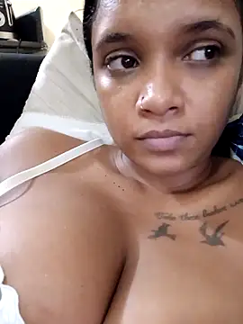 Indianqueen03 online show from 04-05-26, 06:47